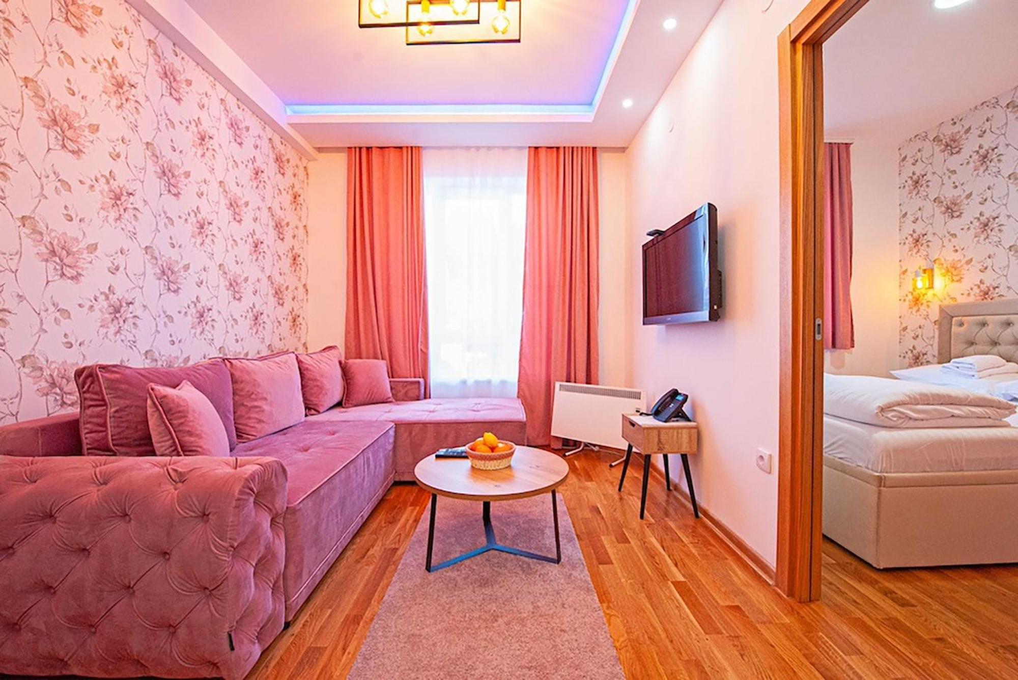 קופאוניק Apartmani Kraljevi Cardaci מראה חיצוני תמונה